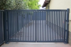 Aluminium slat gate